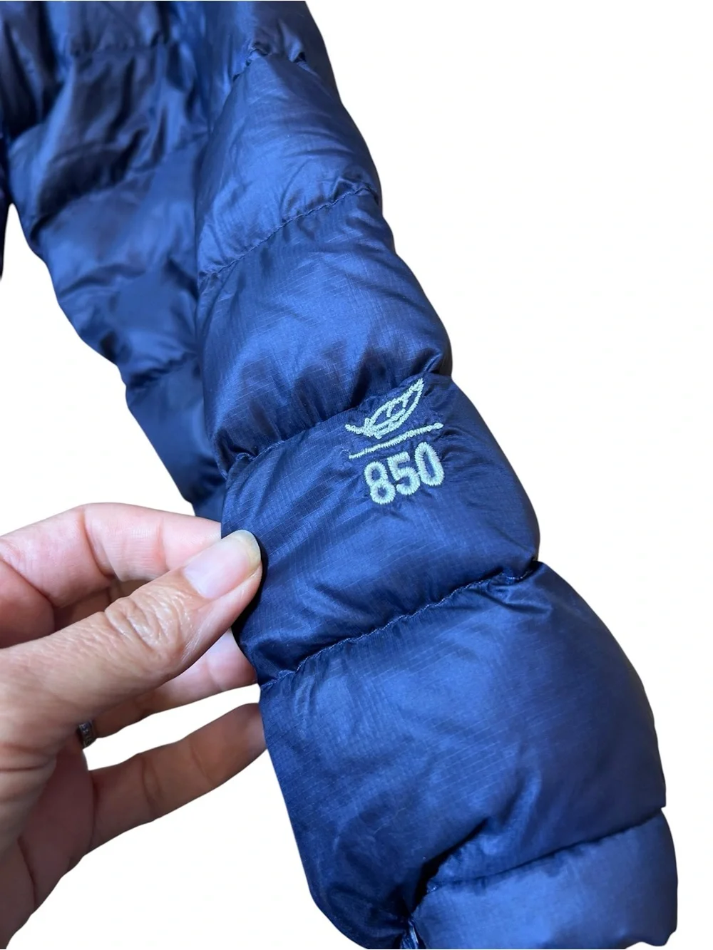 LL Bean men’s ultralight blue down puffer 850 jacket hooded size small zip up